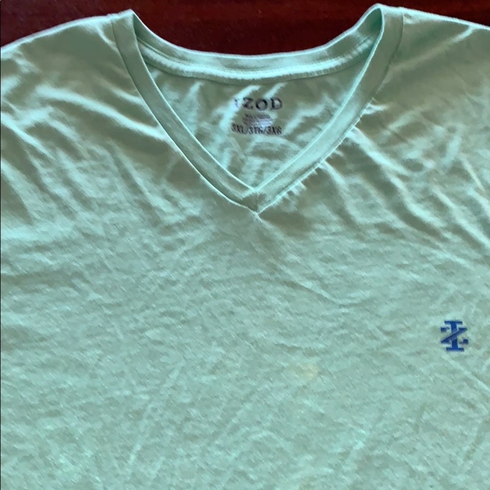 Izod shirt sleeve T-shirt